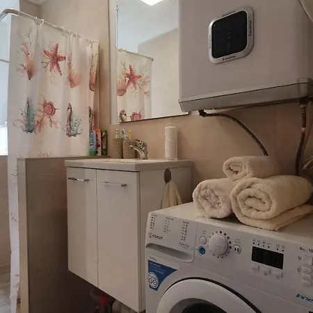 Rovin アパート シオーフォク